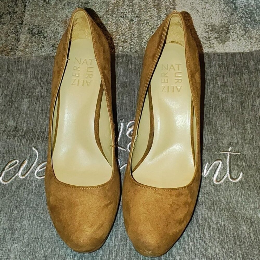 Naturalizer Tea Brown Berlin Pumps